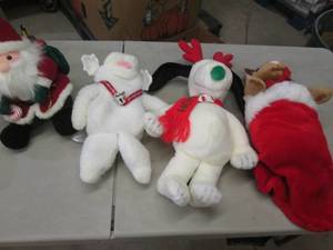 lot 149 image: 4 Holiday Plush...