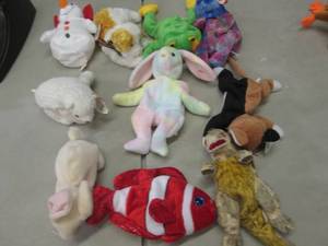 lot 162 image: 10 Beanie Babies...