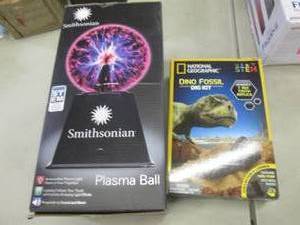 lot 240 image: Smithsonian Plasma Ball, Dino Fossi...