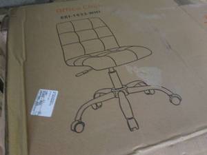 lot 338 image: Prim Armless Mid Back Office Chair ...