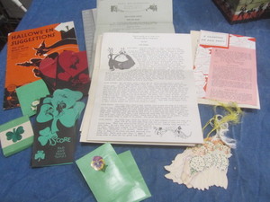 lot 69 image: Hostessing 1950-1960