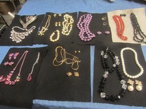 lot 73 image: Costume Jewelry