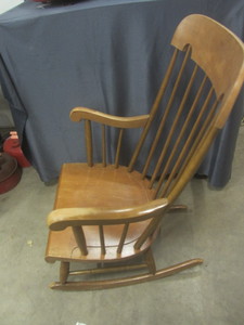 lot 93 image: Maple Rocker