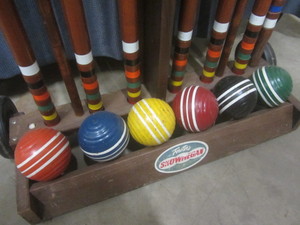 lot 15 image: Vintage Croquet Set