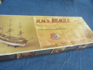 lot 18 image: Wooden Ship Kit
