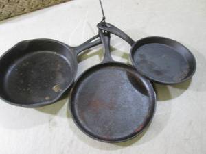 (RMDR) 3 Small Cast Iron Fry Pans...