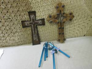 (RM2) Cross Decor and Windchime...