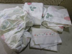(F-3) Twin Size Sheets 2 Fitted 1 F...