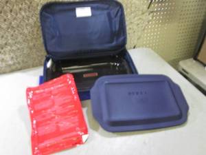 (EW5) Pyrex Portables Bake Dish wit...