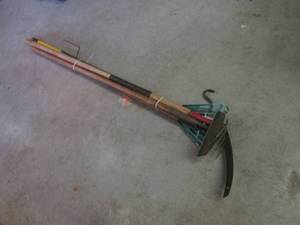 (RMDR) Garden Tools and Yard Stake ...