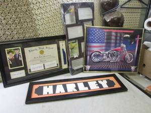 (RMT) Assorted Wall Decor...