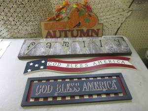 (FS) Assorted Wall Decor...