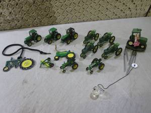 (BSB) Assorted John Deere Mini Trac...