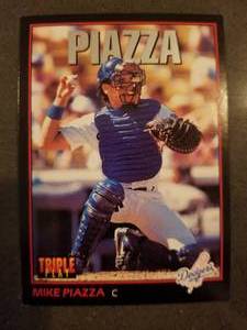 lot 28 image: Leaf Triple Play Baseball Card Collection 1993- 810g