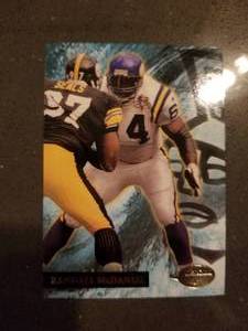 lot 92 image: Topps Gilt Edge 1996 Football Card Collection- 105g