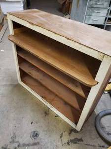 lot 188 image: Shelving with pull out shelfdesk 38x34x13