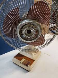 lot 191 image: Vintage Rotating Fan