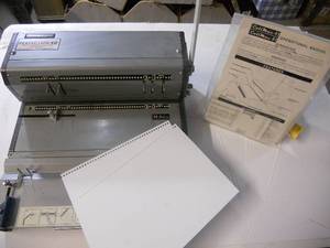 lot 18 image: Paper Ring Punch - CoilMac- Akiles with instruction manual - Any copy center needs this punch