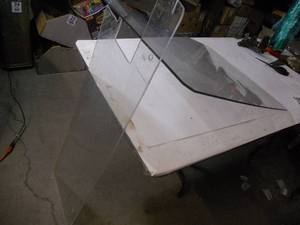 lot 106 image: Plexiglas - Approx sizes 22x30 and 46x14