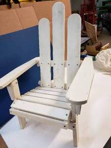lot 178 image: Upcycle Project - Cute Fold-up Kids Beach Chair