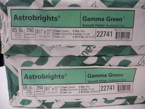 lot 56 image: Astrobrights Gama Green -500 Sheets 65# CoverCard Stock 8-12x11 CopierInkjetLaserOffset Acid-Free Smooth Finish Cardstock