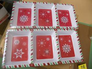 lot 31 image: Red Snowflake Trays - Case of 72 - Great for Gift Giving