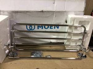 ISO 10-710 in. L x 6-925 in. H x 26-1920 in. W Zinc Hotel-Style Bathroom Shelf in Chrome by MOEN in good&nbsp condition
