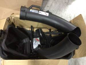 30 in. Bagger for RYOBI Riding Mower by RYOBI in good&nbsp condition