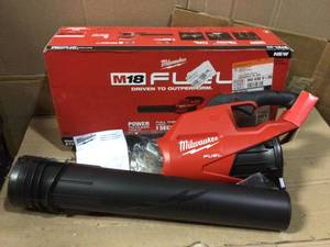 M18 FUEL 120 MPH 450 CFM 18-Volt Lithium-Ion Brushless Cordless Handheld Blower (Tool-Only) by Milwaukee in good&nbsp condition