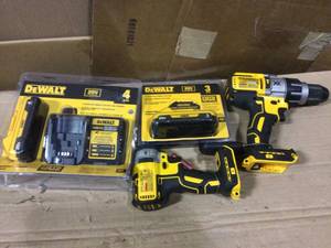MIX LOT DEWALT TOOLS