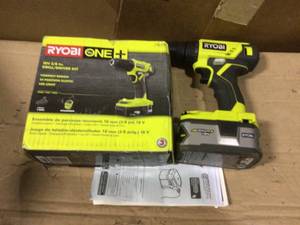 18-Volt ONE Cordless 38 in. DrillDriver Kit with 1.5 Ah Battery and Charger by RYOBI in good&nbsp condition