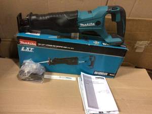 18-Volt LXT Lithium-Ion Cordless Reciprocating Saw (Tool-Only) by Makita in good&nbsp condition