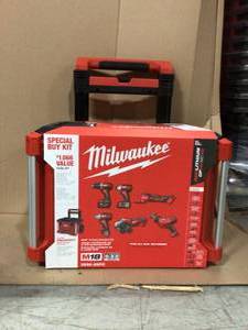 Milwaukee 2697-26PO M18 6-Tool PACKOUT Combo Kit in good conditions
