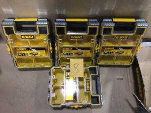 lot 8 image: Lot of 6-Compartments Small Parts Organizer see pictures