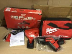 lot 53 image: M12 FUEL 12-Volt Lithium-Ion Brushless Cordless HACKZALL Reciprocating Saw Kit w(1) 4.0Ah Batteries, Charger & Tool Bag by Milwaukee in good  condition