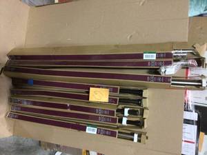 lot 62 image: MIX LOT OF DRAPERY RODS