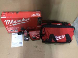M12 12-Volt Lithium-Ion 4.0 Ah Battery and Charger Starter Kit with Tool Bag by Milwaukee in good&nbsp condition
