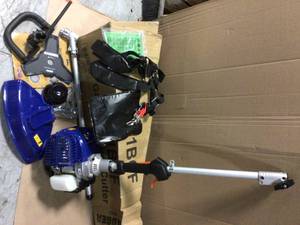 31 cc Gas 4-Cycle 2-in-1 Straight Shaft Grass Hand Held Trimmer with Brush Cutter Blade and Bonus Harness by Badger in good condition see pictures