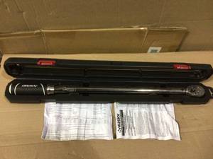 50 ft.lbs. to 250 ft.lbs. 12 in. Drive Torque Wrench by Husky open box customer return see pictures