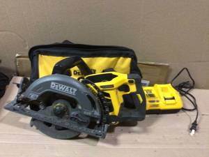 FLEXVOLT� 60V MAX 7-14 Worm Drive Style Saw (Bare)   USED