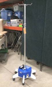 lot 28 image: MSRP $3000&nbspOmnimed Power Lifter Irrigation Stand - Excellent Working Condition