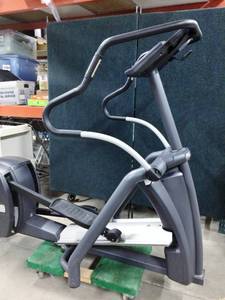lot 5 image: WOWOW MSRP $8000 Precor EFX 546 Premium Commercial Grade Elliptical Cross Trainer Cardio Vascular Physical Therapy Exercise Machine 400lb Weight Capacity - Excellent Working Condition