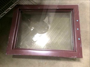 lot 44 image: A Very Expensive Window  MSRP $2000 Radiation Protection Products&nbspRadiation Safety X Ray Protection Leaded Safety Glass Window Pane - Great Condition Approx 2x30