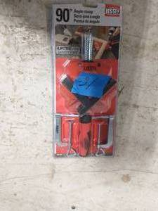 lot 18 image: BESSEY 90-Degree Angle Clamp