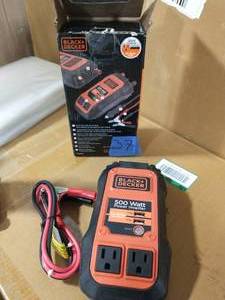 lot 37 image: BLACKDECKER 500-WATT power inverter