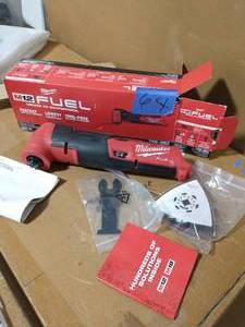 lot 64 image: MILWAUKEE M12 FUEL 12-Volt Lithium-Ion Cordless Oscillating Multi-Tool (Tool-Only)