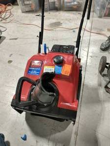 lot 78 image: TORO Power Clear 518 ZE 18 in. Single-Stage Gas Snow Blower