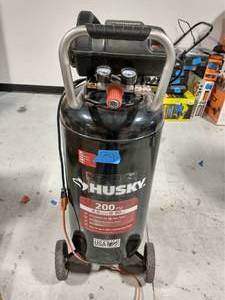 lot 79 image: HUSKY 20 Gal. 200 PSI Oil Free Portable Vertical Electric Air Compressor