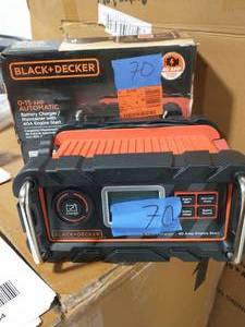 lot 70 image: BLACKDECKER 15 Amp Battery Charger with 40 Amp Engine Start