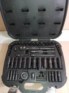 38 in. Drive 100-Position Universal SAE and Metric Mechanics Tool Set (60-Piece) by Husky- slightly used